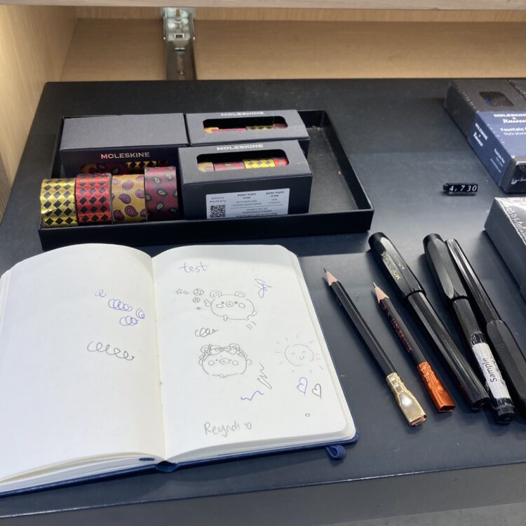 モレスキン原宿店