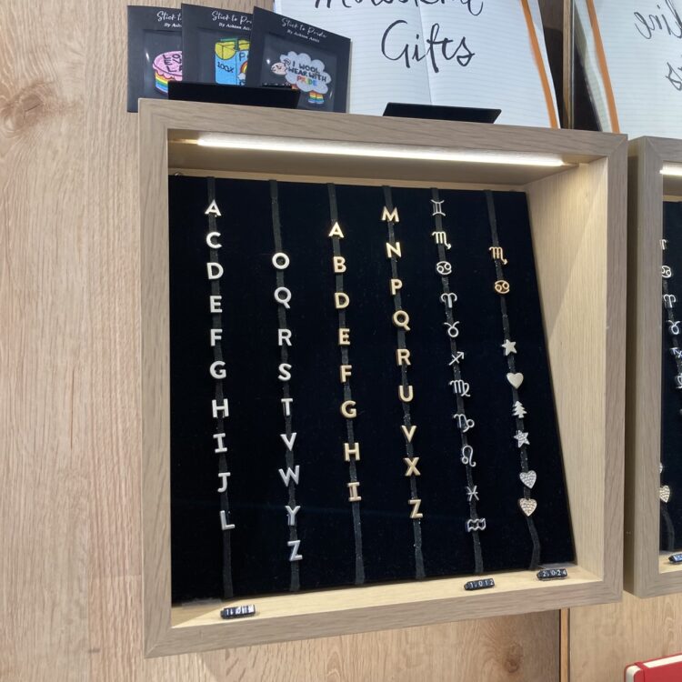 モレスキンのチャーム